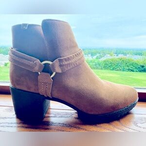 Dr. Scholl’s Bootie